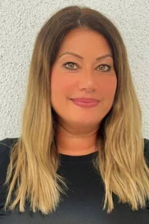 Juliana S., Master Colorist/Stylist at Salon Oasis Med Spa